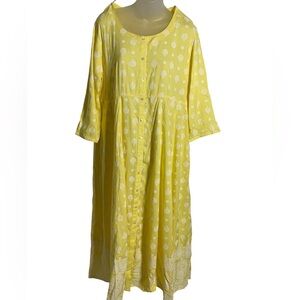Avaasa Yellow Button-Down Oversized White Leaf Pattern Kurta Dress XL